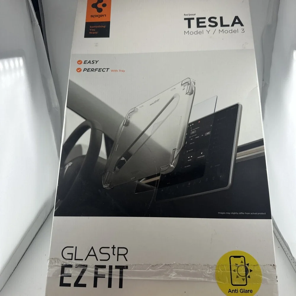 Spigen Tempered Glass Screen Protector GlasTR EZ Fit - Tesla 3/Y Dashboard Touch